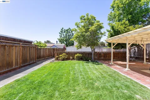 $1,195,000 | 156 Mecartney Road, Alameda, CA 94502