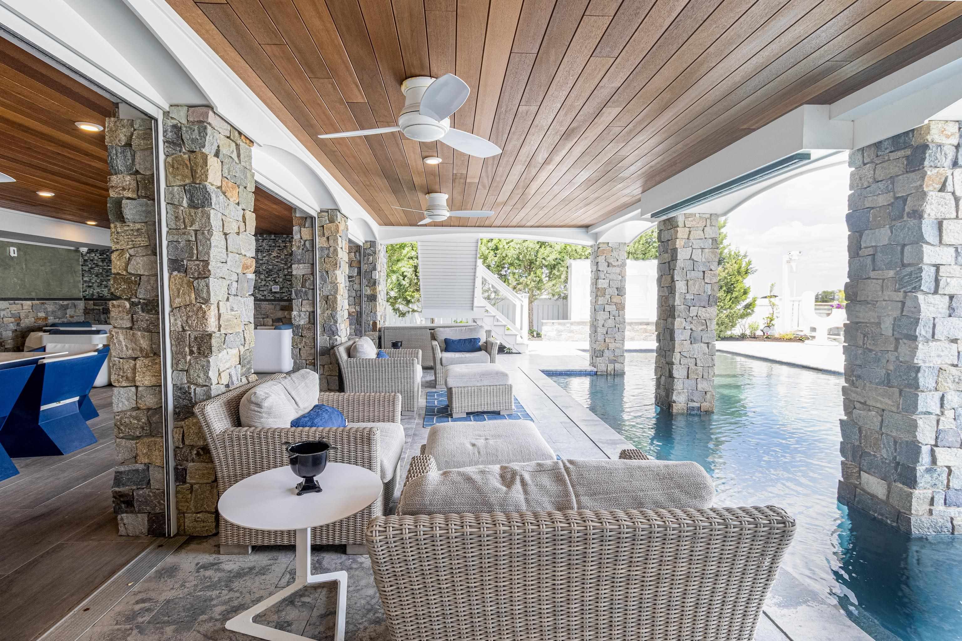 415 20th Avalon, NJ 08202 - Photo 43 of 50 a living room with furniture and a large window