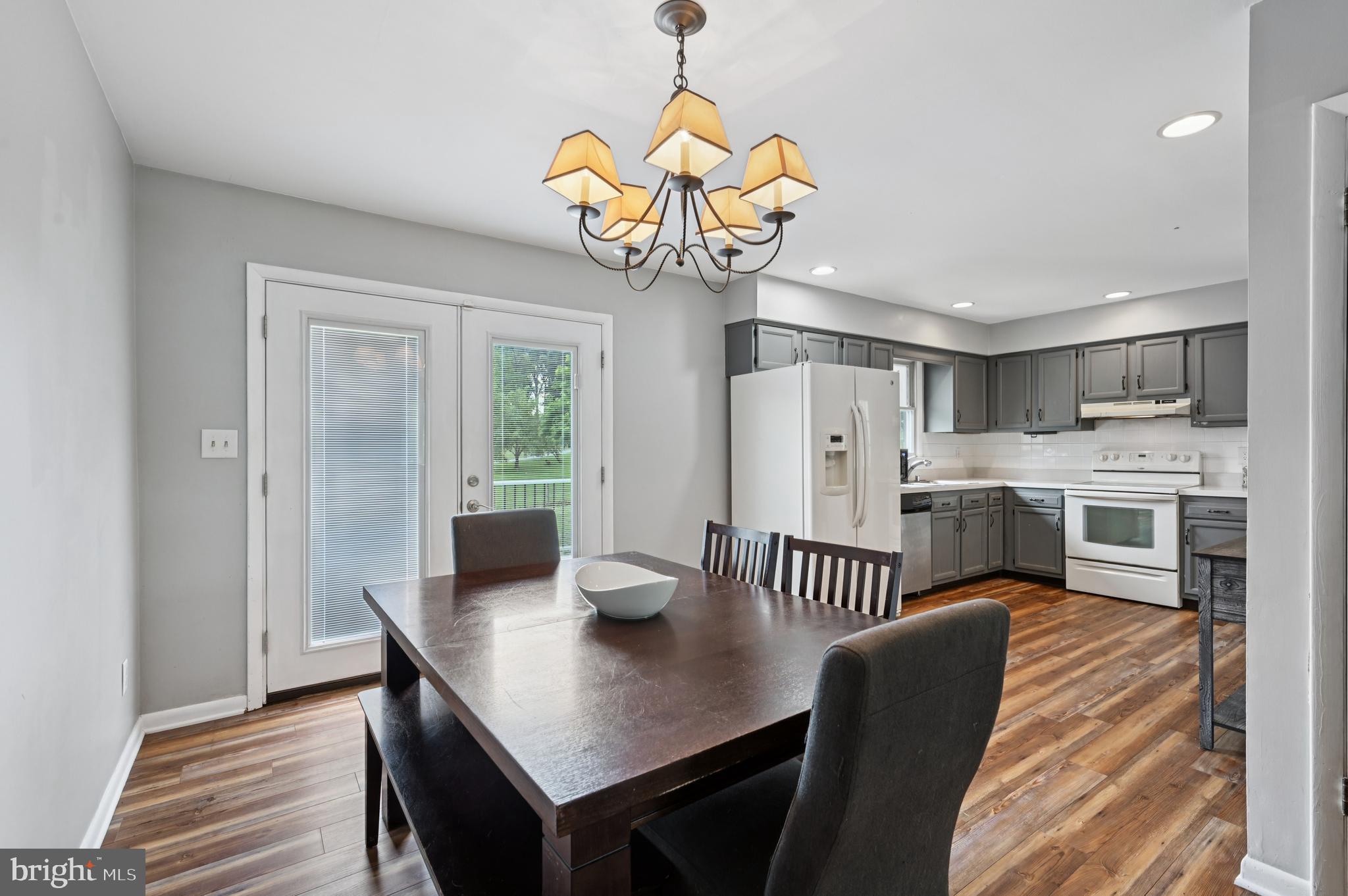 1693 Ridge Road Westminster, MD 21157 - Photo 13 of 54 Dining Room