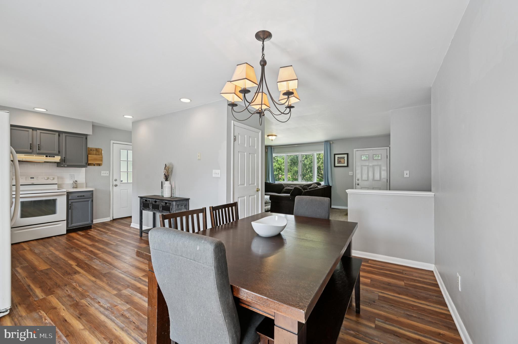 1693 Ridge Road Westminster, MD 21157 - Photo 14 of 54 Dining Room