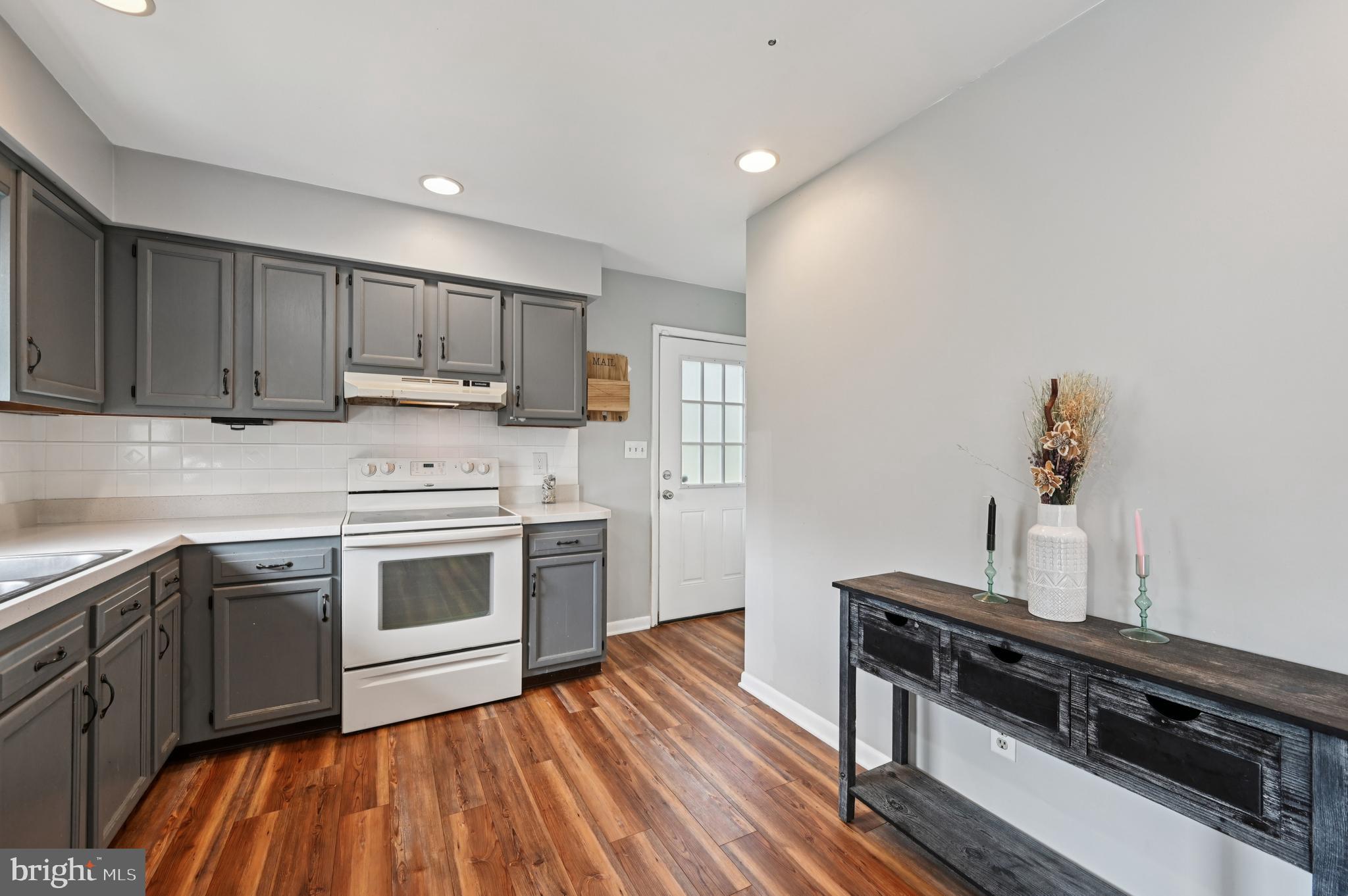 1693 Ridge Road Westminster, MD 21157 - Photo 17 of 54 Kitchen
