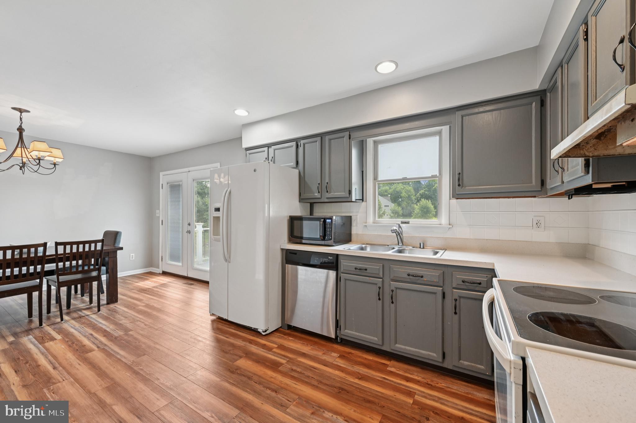 1693 Ridge Road Westminster, MD 21157 - Photo 19 of 54 Kitchen