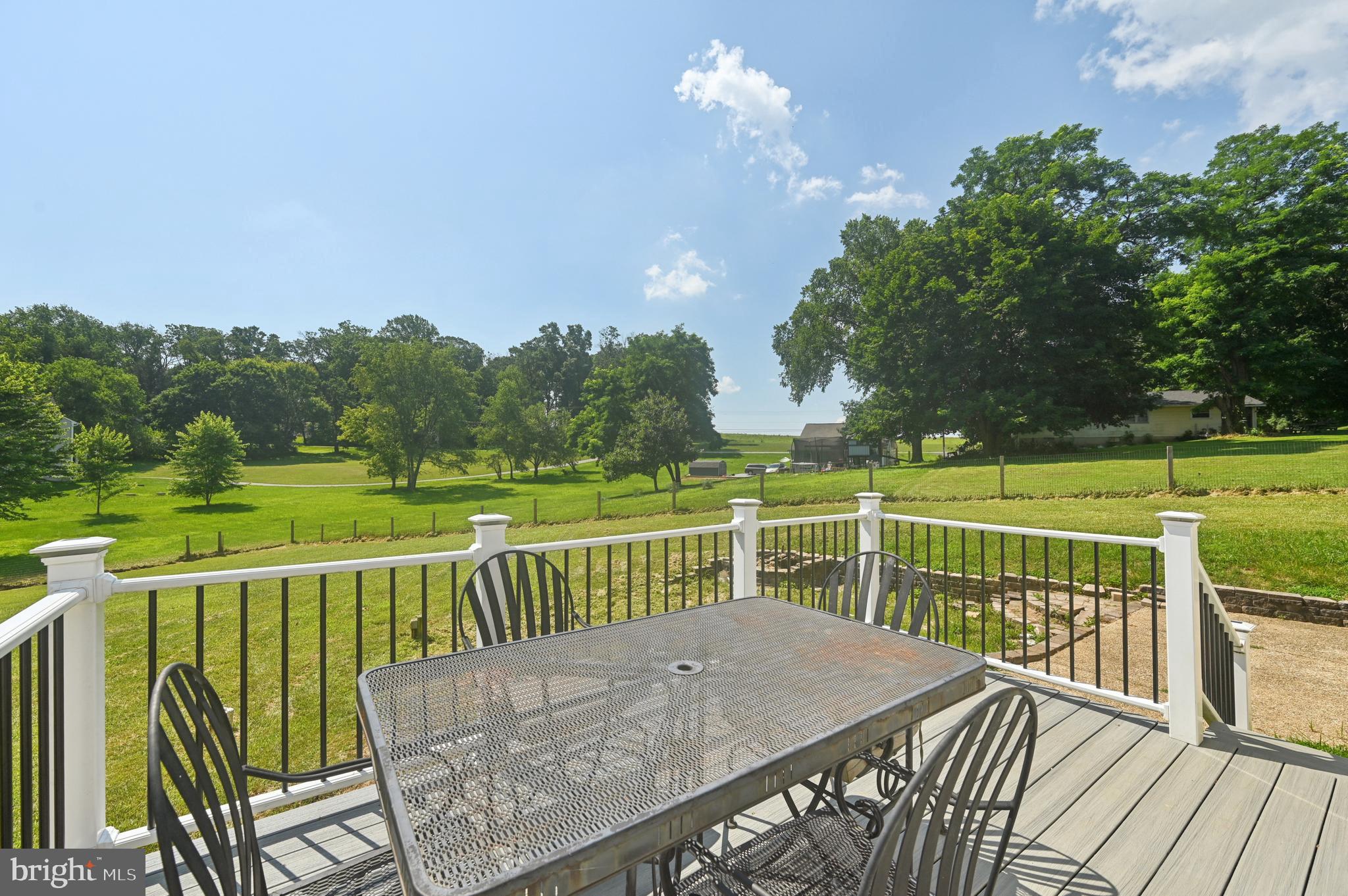 1693 Ridge Road Westminster, MD 21157 - Photo 43 of 54 Deck