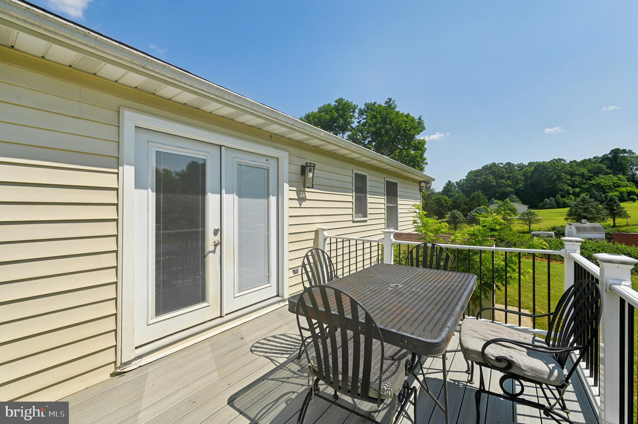 1693 Ridge Road Westminster, MD 21157 - Photo 44 of 54 Deck