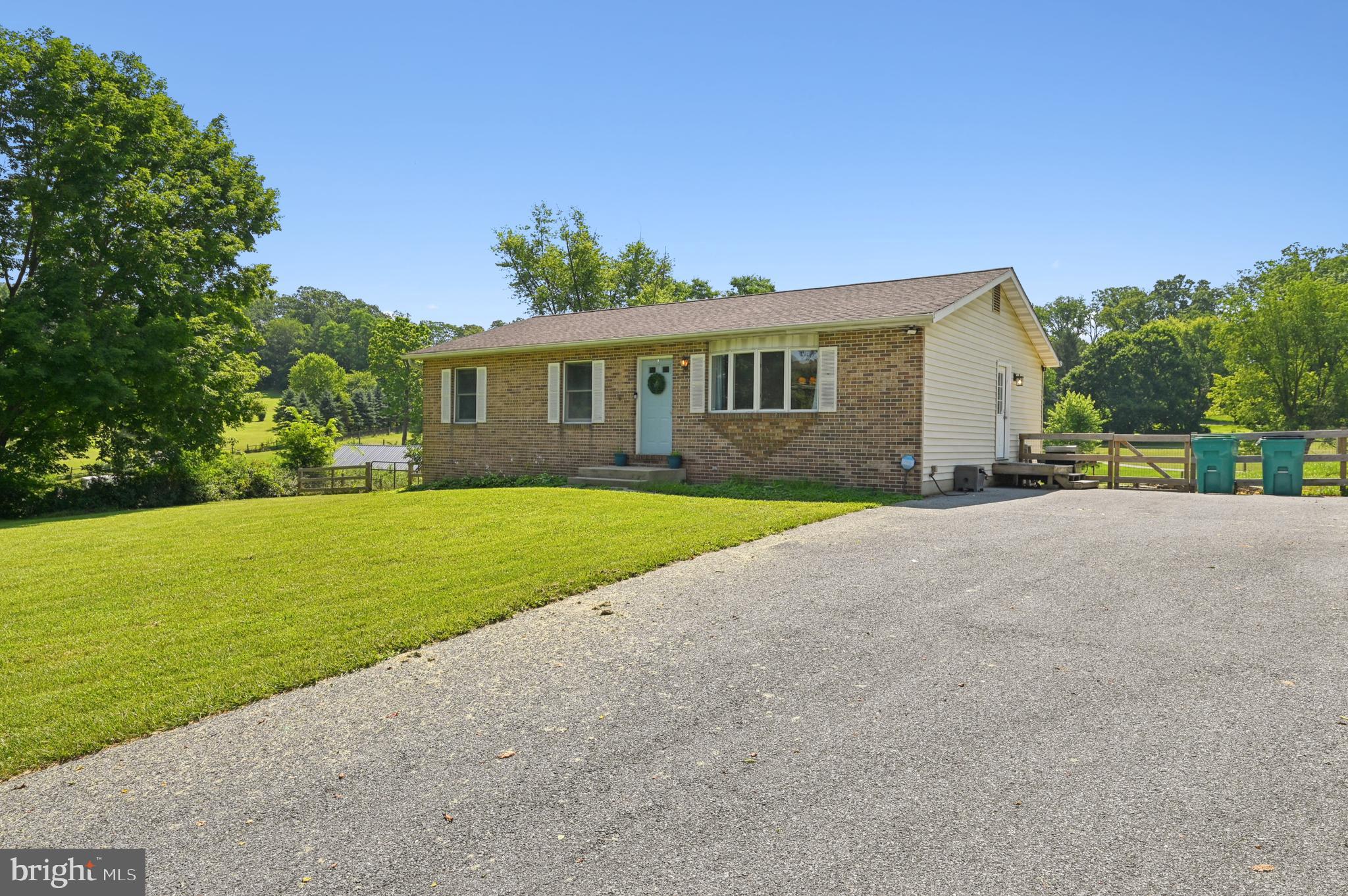 1693 Ridge Road Westminster, MD 21157 - Photo 7 of 54 Side Exterior
