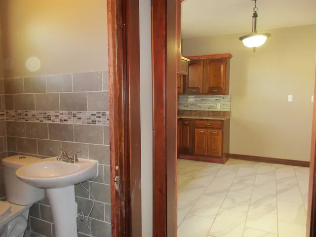 $272,000 | 369 South Chicago Avenue, Kankakee, IL 60901