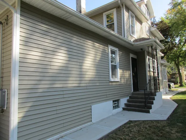 $272,000 | 369 South Chicago Avenue, Kankakee, IL 60901