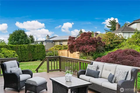 $1,988,000 | 4730 154th Place Southeast, Bellevue, WA 98006