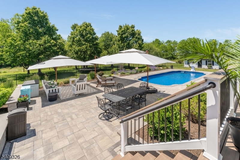 16 Wolverton Road Pittstown, NJ 08867 - Photo 46 of 50