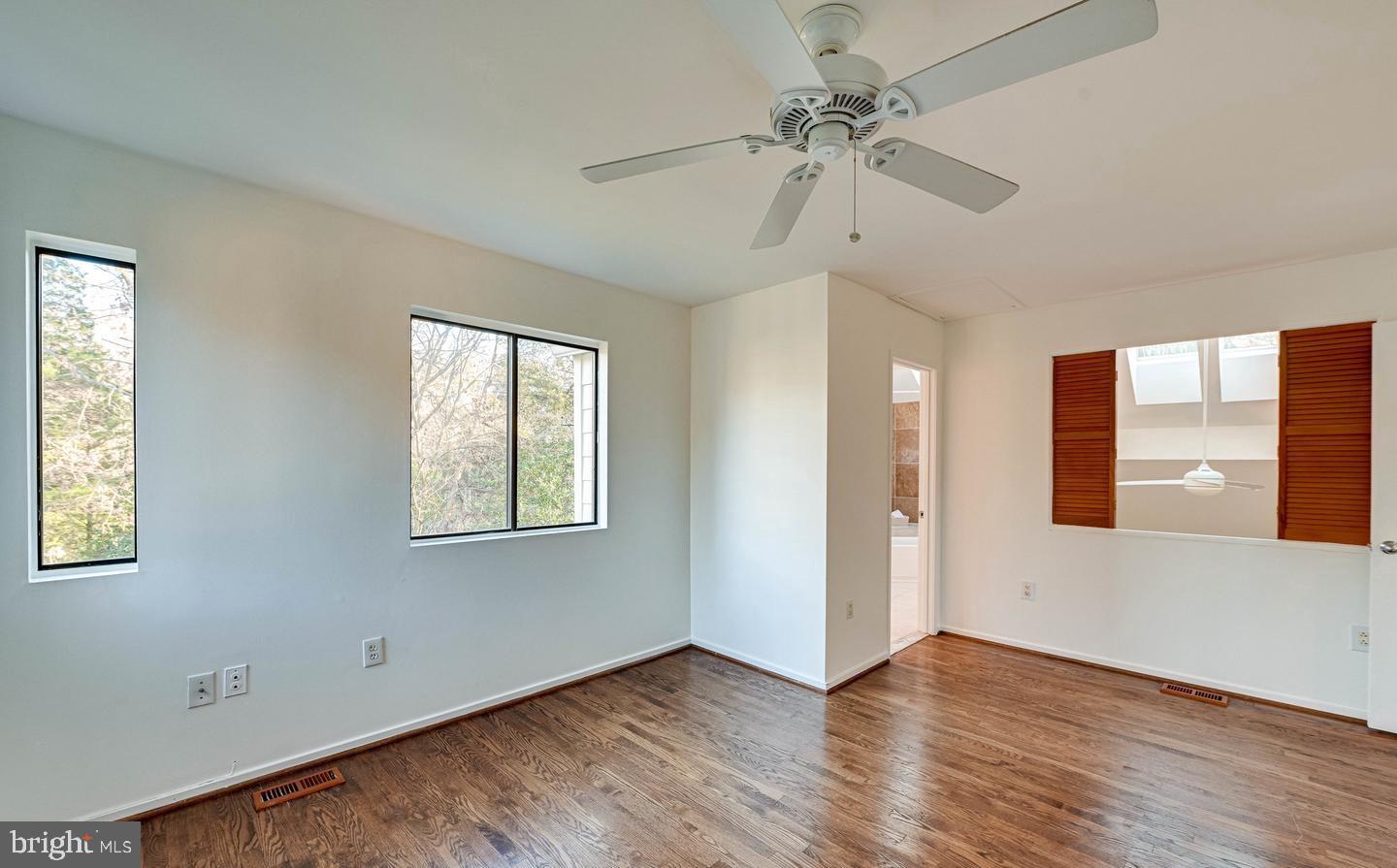 1661 Cedar Hollow Way Reston, VA 20194 - Photo 15 of 25 Main Bedroom