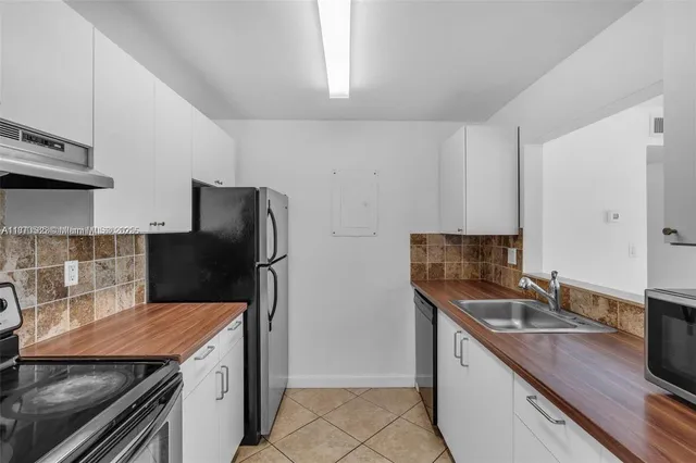 $2,650 | 2150 Southwest 16th Avenue, Unit 406, Miami, FL 33145