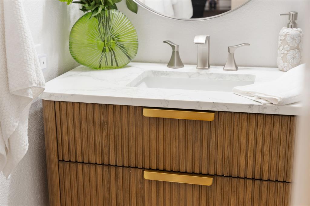 7496 East Northwest Highway, Unit 145 Dallas, TX 75231 - Photo 26 of 35 a close view of sink