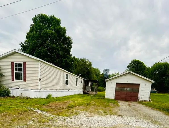 $114,900 | 123 Main Street, New Sharon, ME 04955