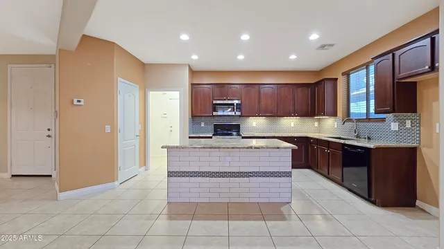 $1,995 | 23773 West Hammond Lane, Buckeye, AZ 85326