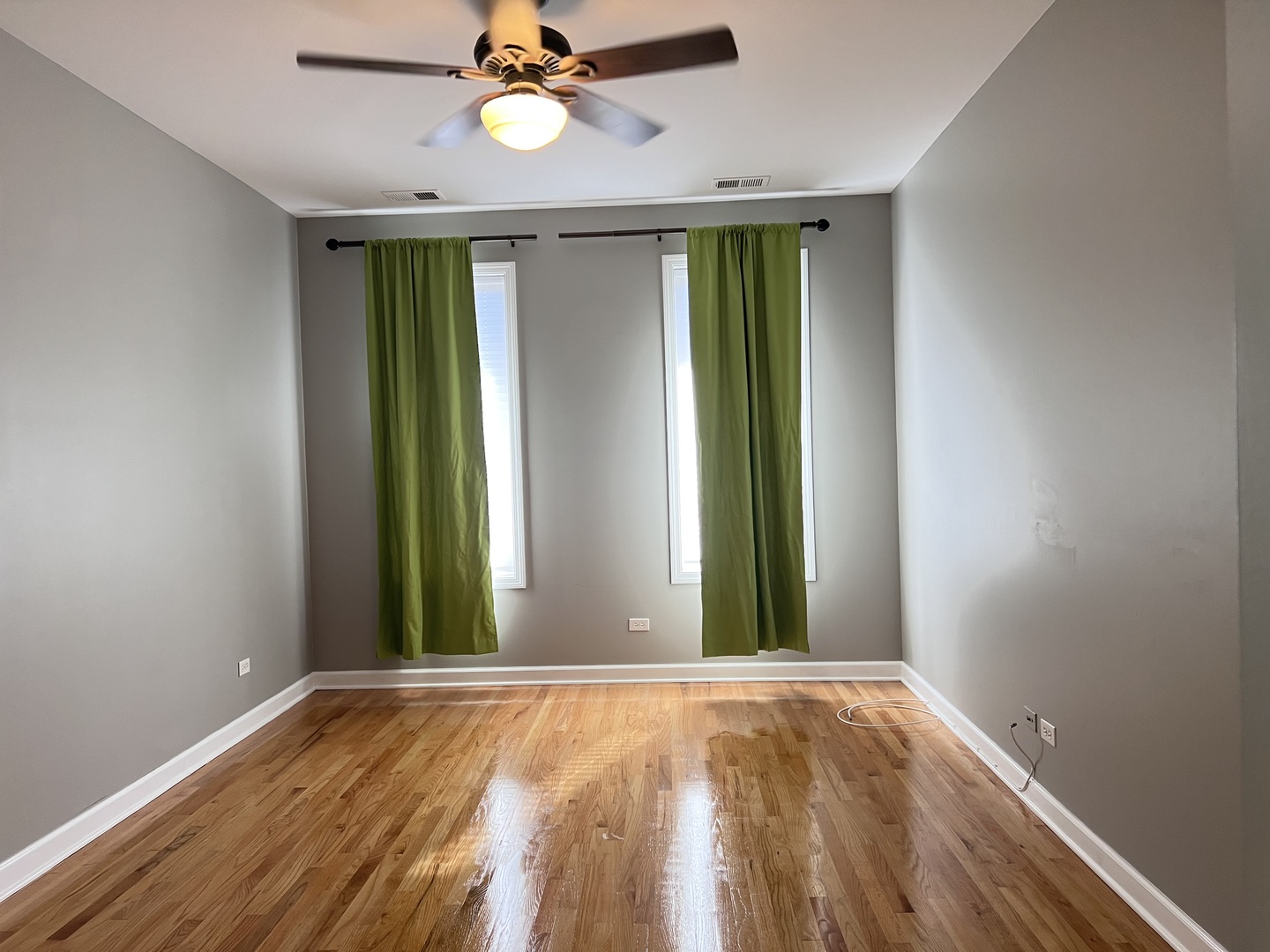 1911 South State Street, Unit 3 Chicago, IL 60616 - Photo 16 of 26 a view of an empty room with a window