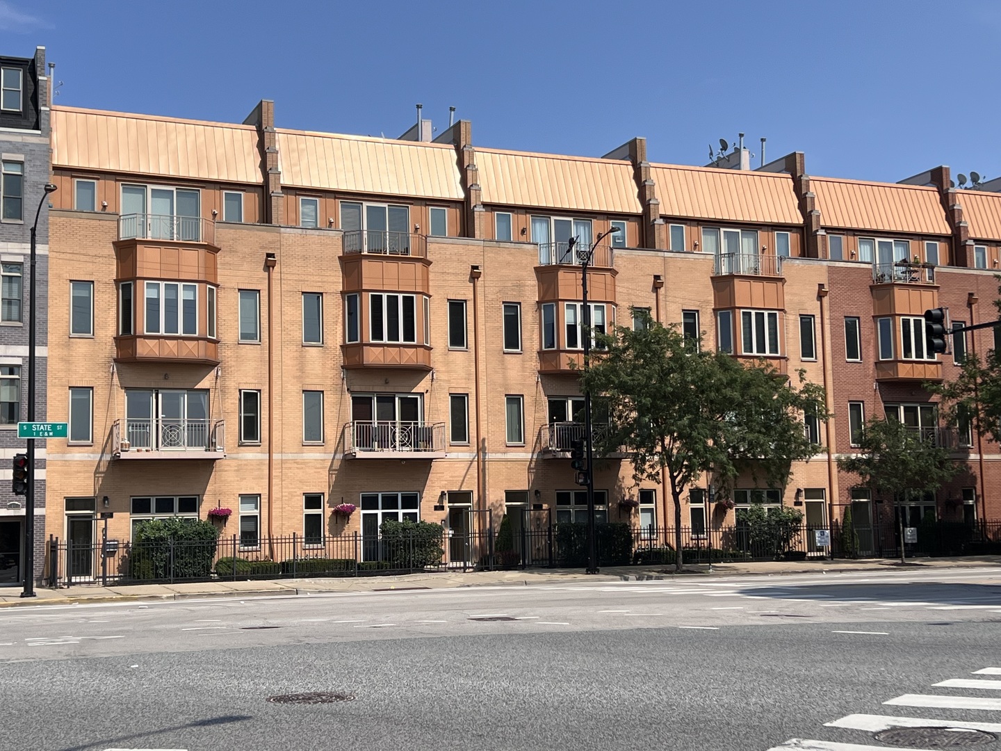 1911 South State Street, Unit 3 Chicago, IL 60616 - Photo 2 of 26 a view of a building with a street