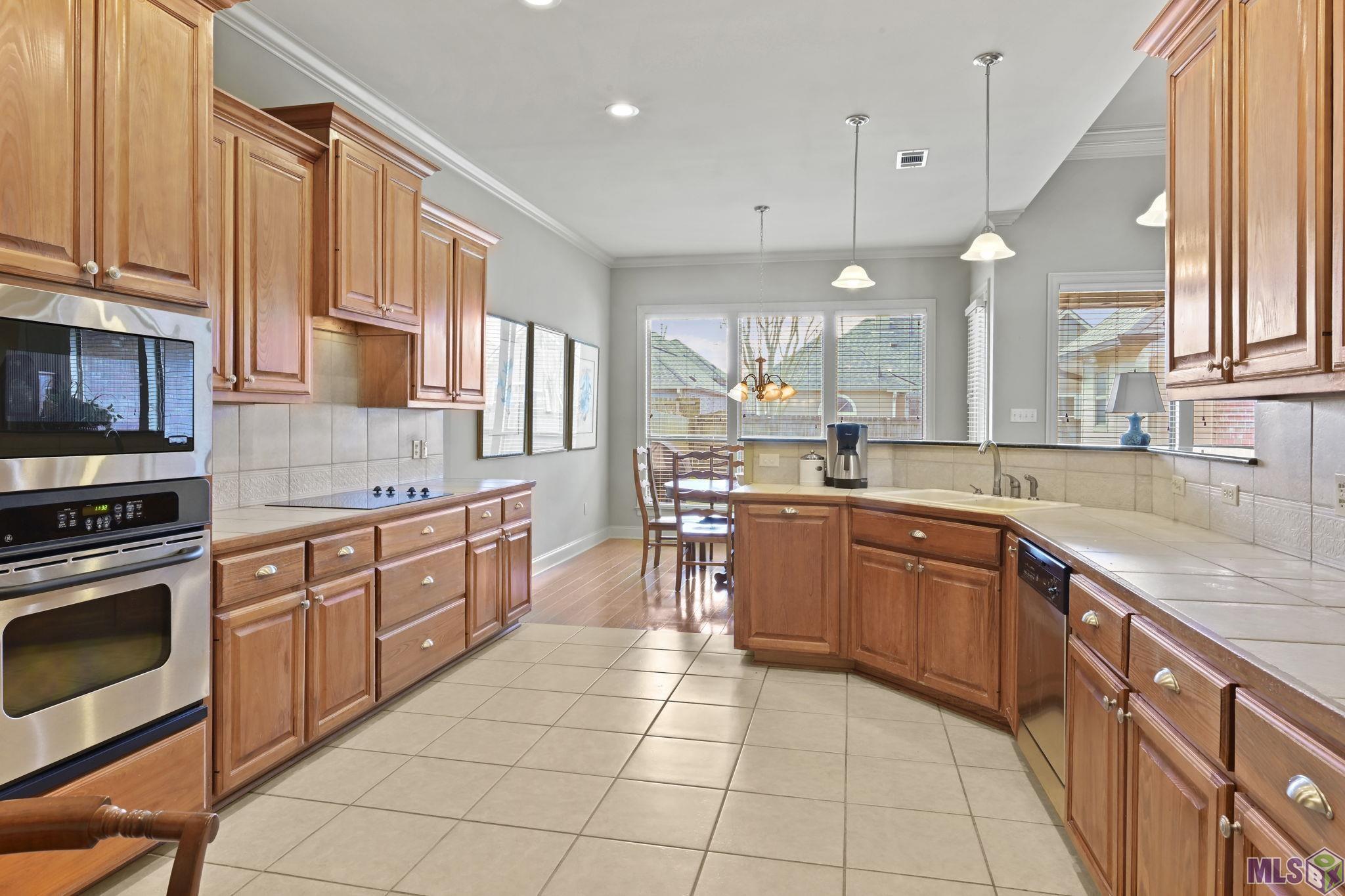 10606 Oak Bend Drive Baton Rouge, LA 70809 - Photo 7 of 25