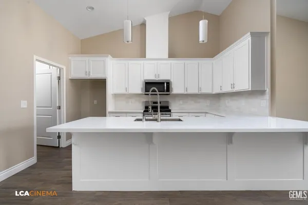 $439,990 | Undisclosed Address, Shafter, CA 93263