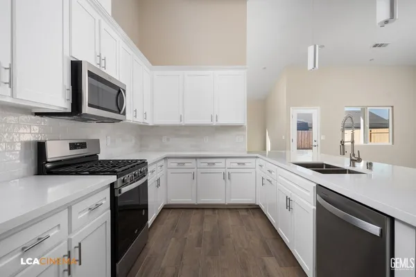 $439,990 | Undisclosed Address, Shafter, CA 93263