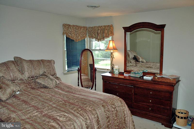 114 West Roseville Road Lancaster, PA 17601 - Photo 7 of 12 Gallery Image 7
