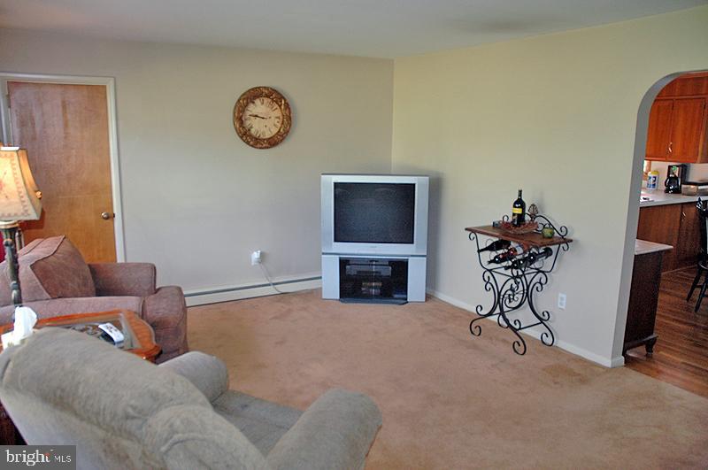 114 West Roseville Road Lancaster, PA 17601 - Photo 10 of 12 Gallery Image 10