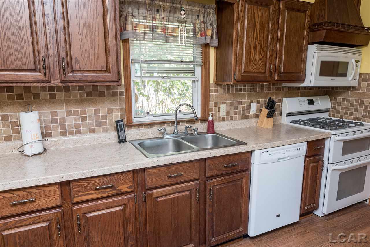 5520 West Beecher Road Adrian, MI 49221 - Photo 15 of 45 31354896-14.JPG