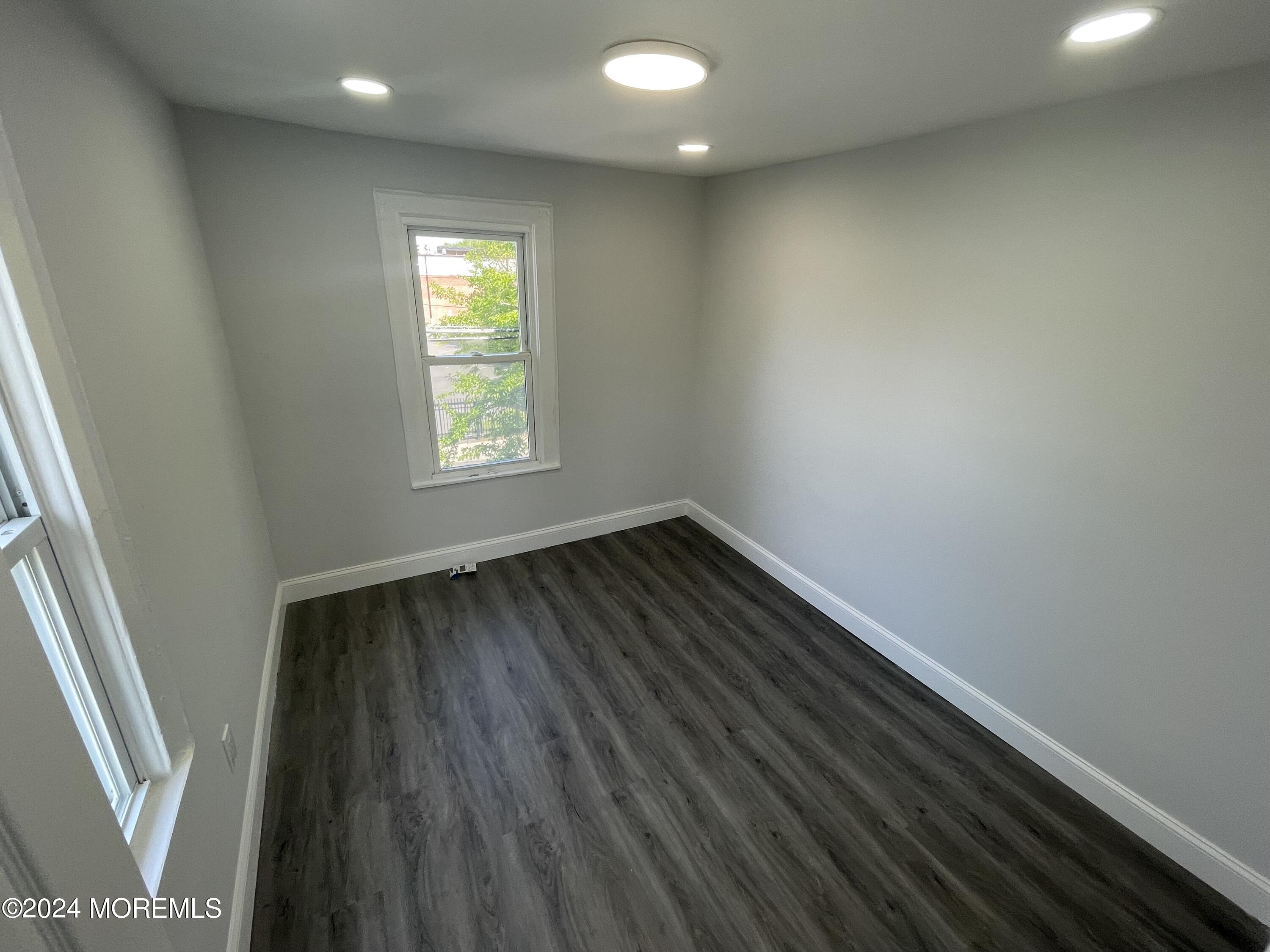 413 Ridge Avenue Asbury Park, NJ 07712 - Photo 3 of 9 IMG_2728