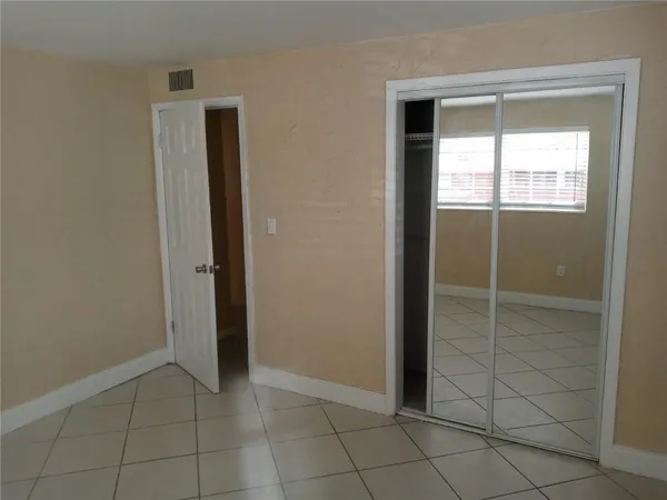 $1,900 | Undisclosed Address, Sunrise, FL 33313