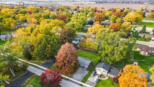 $309,999 | 175 Calkins Drive, Sugar Grove, IL 60554