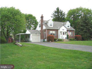 2185 Longview Road Warrington, PA 18976 - Photo 3 of 6 Gallery Image 3