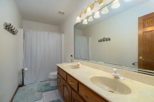 $499,900 | 23810 South Saddle Creek Drive, Manhattan, IL 60442