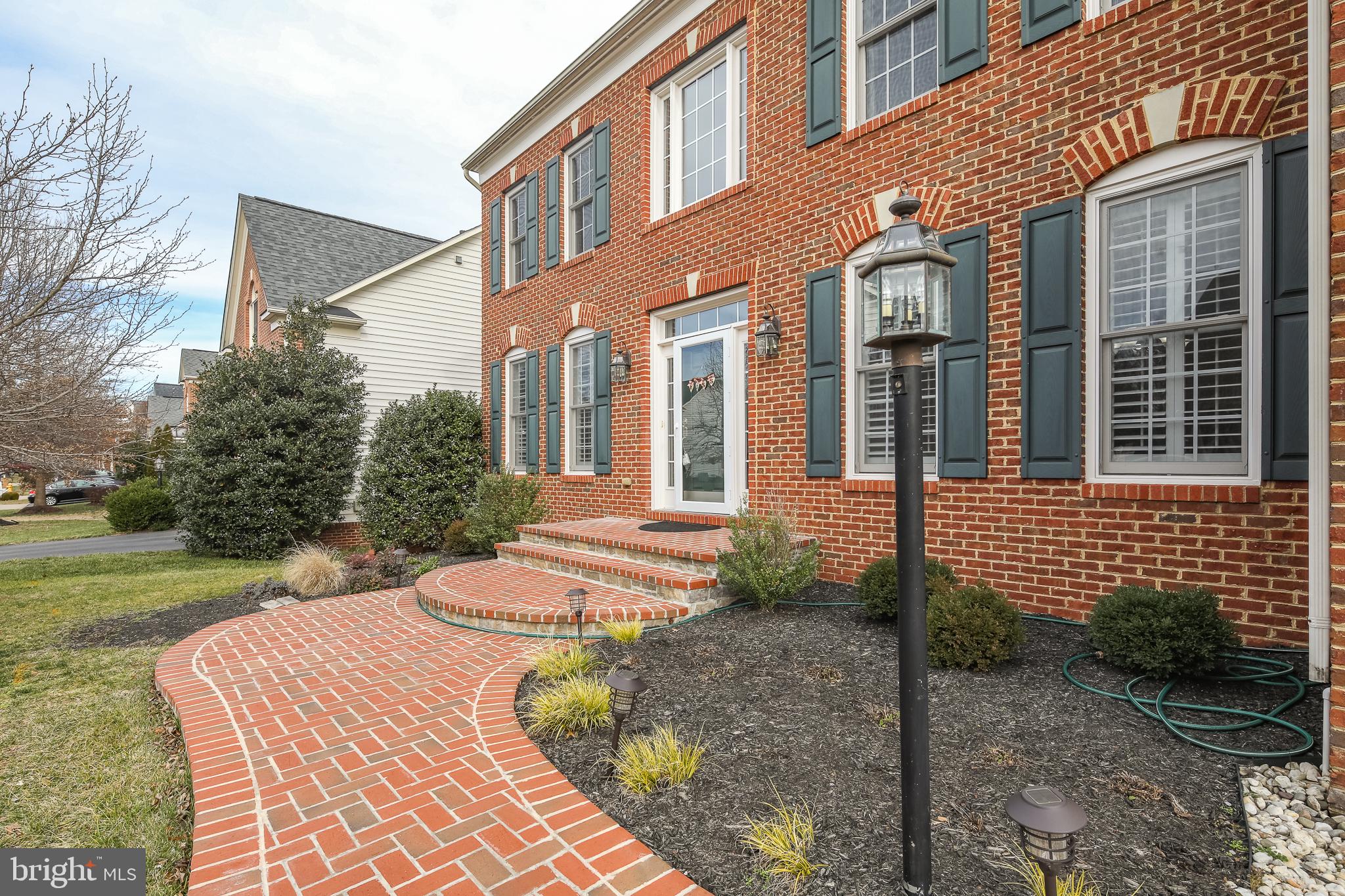 5449 Sherman Oaks Court Haymarket, VA 20169 - Photo 4 of 43