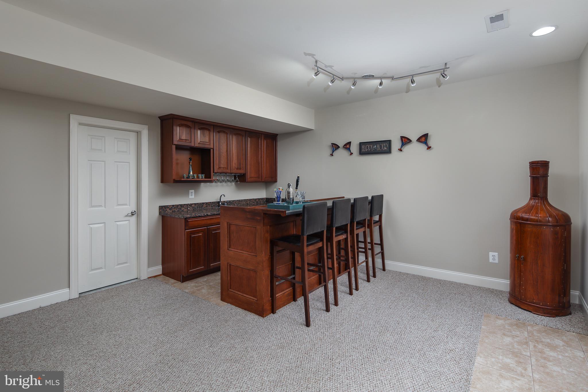 5449 Sherman Oaks Court Haymarket, VA 20169 - Photo 31 of 43