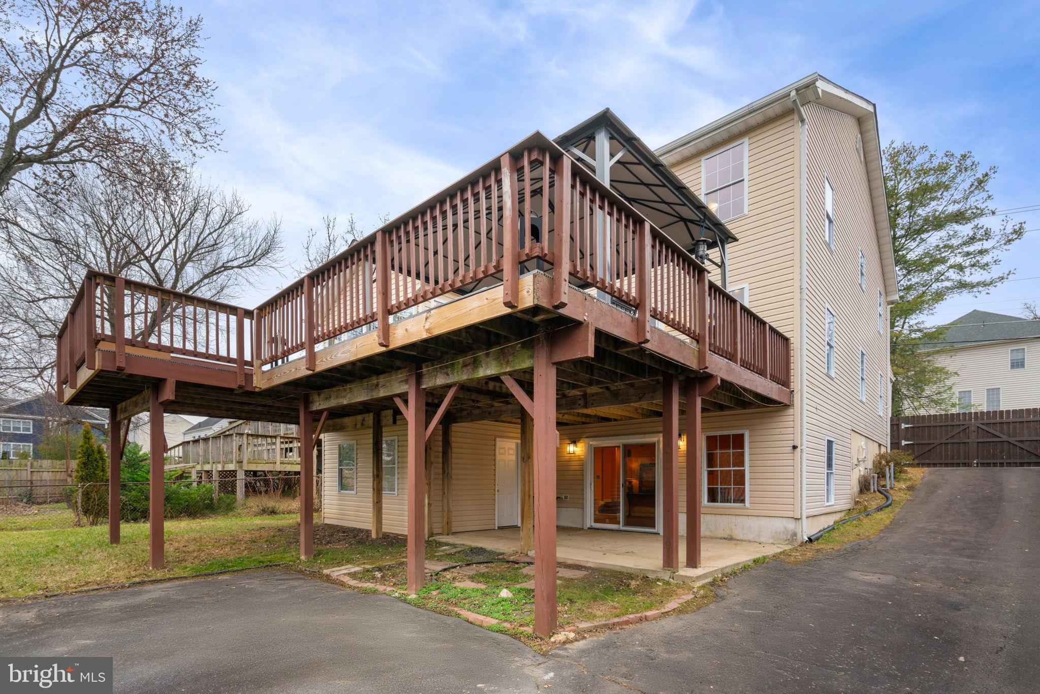 4009 Roberts Road Fairfax, VA 22032 - Photo 55 of 60 Concrete patio & outdoor storage