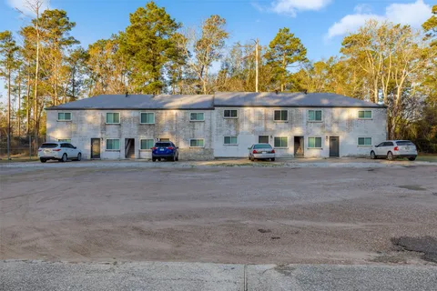 $1,999,990 | 2001 Farm To Market Road 356, Onalaska, TX 77360