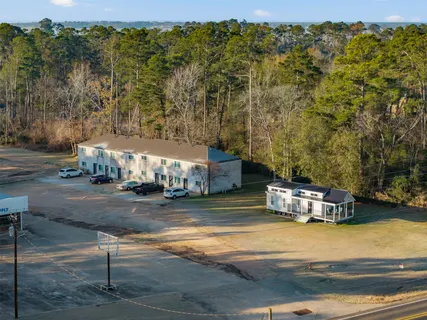 $1,999,990 | 2001 Farm To Market Road 356, Onalaska, TX 77360