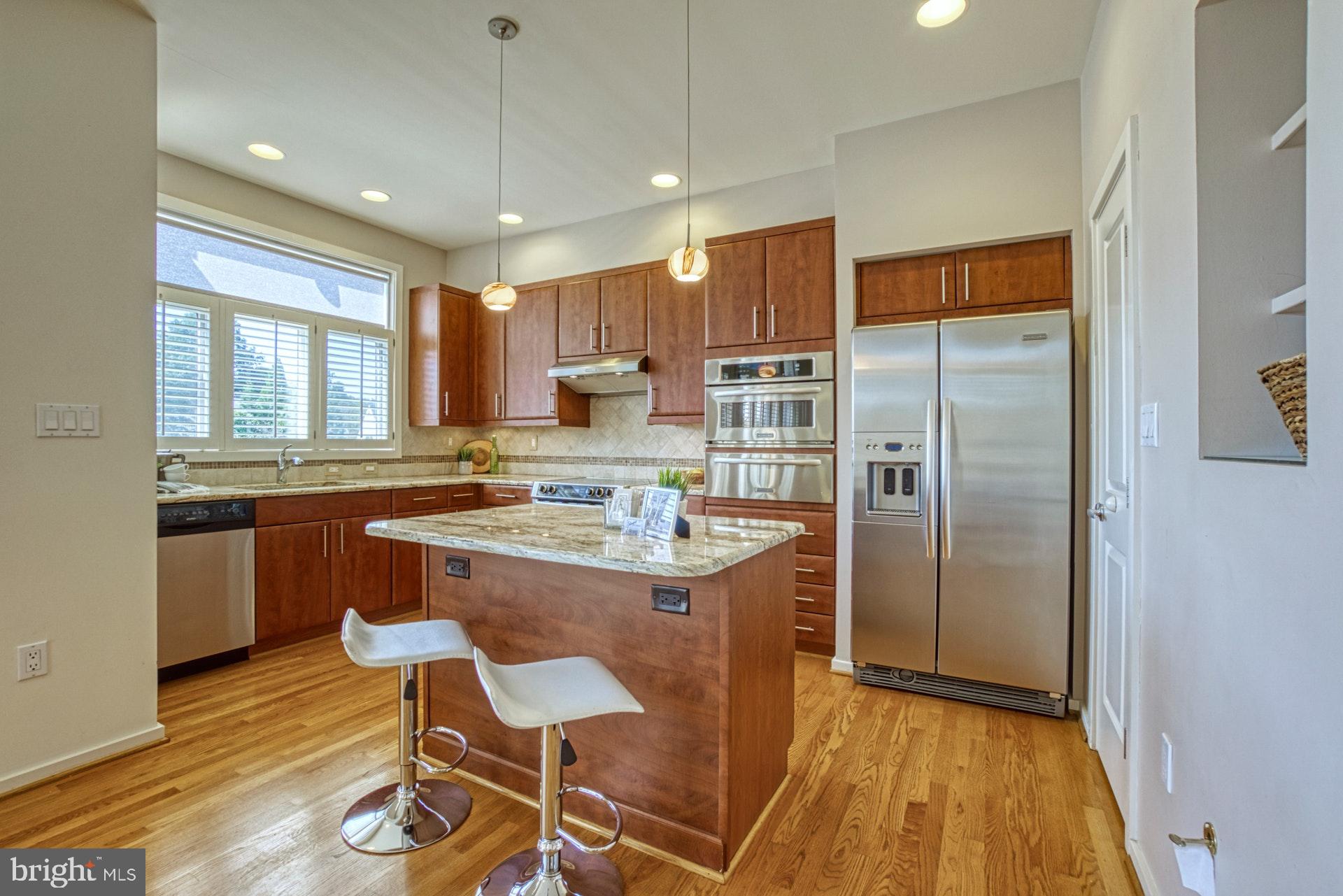 11502 Hemingway Drive Reston, VA 20194 - Photo 8 of 48