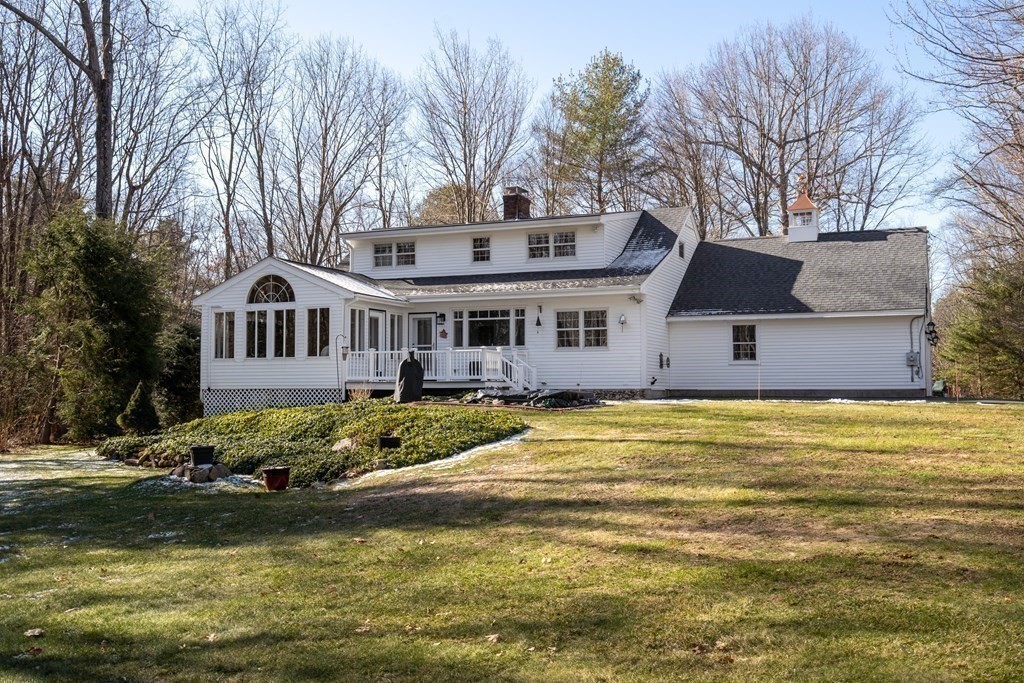225 Podunk Road Sturbridge, MA 01566 - Photo 5 of 42