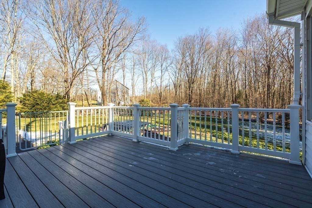 225 Podunk Road Sturbridge, MA 01566 - Photo 9 of 42