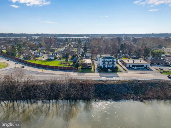 $575,000 | 3643 North Front Street, Harrisburg, PA 17110