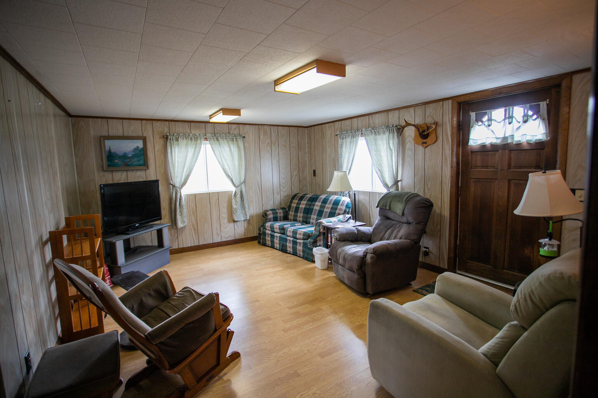 23 Spruce Street East Millinocket, ME 04430 - Photo 4 of 63 IMG_0383