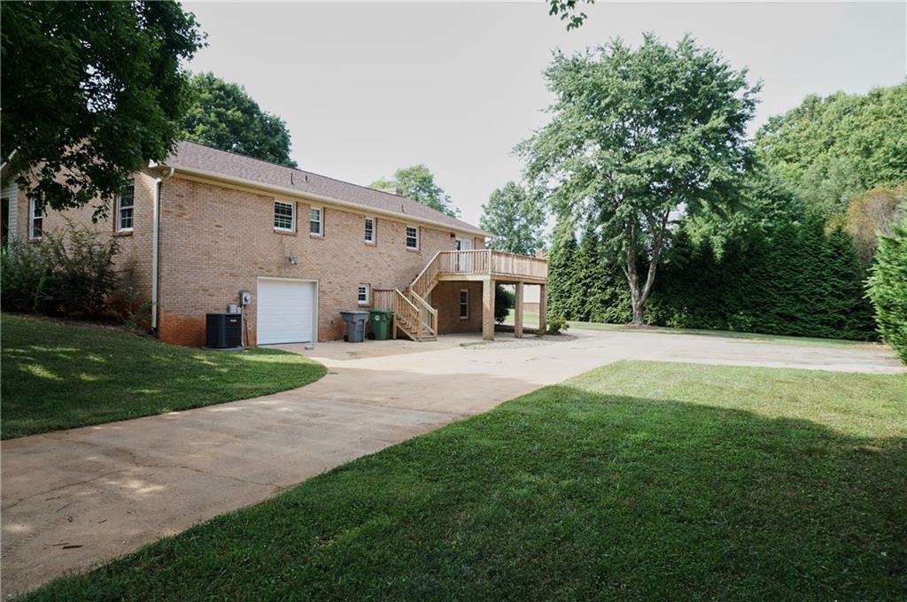 519 Rock Barn Road Northeast Conover, NC 28613 - Photo 4 of 36 Gallery Image 4