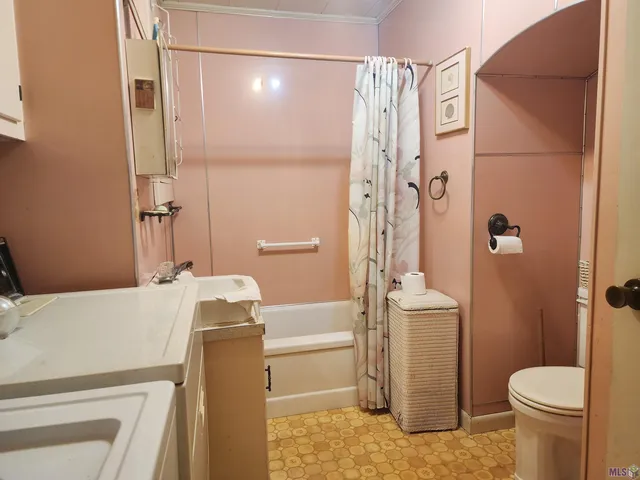 $115,000 | 130 Dursette Street, Golden Meadow, LA 70357