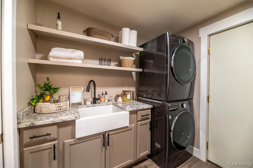 5373 Mertz Road Mayville, MI 48744 - Photo 8 of 36 Gallery Image 8