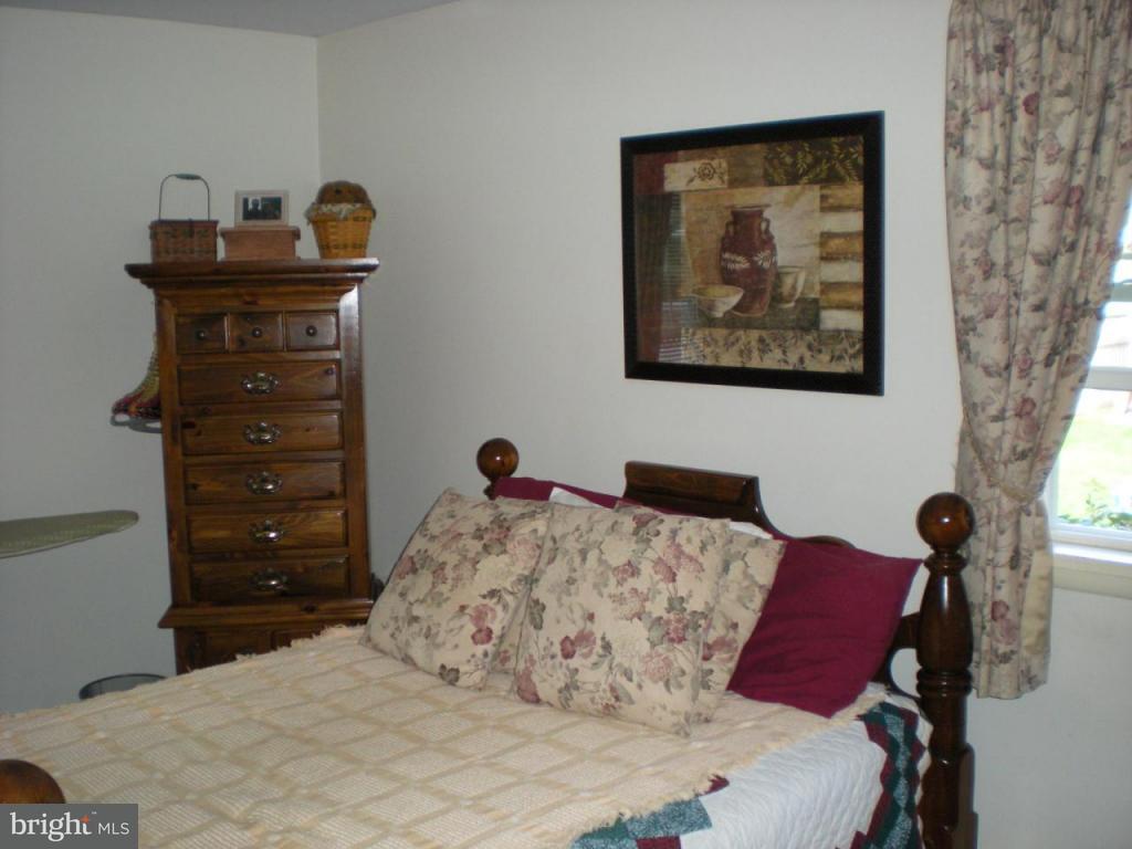 1629 Robin Road Lebanon, PA 17042 - Photo 10 of 10 Gallery Image 10