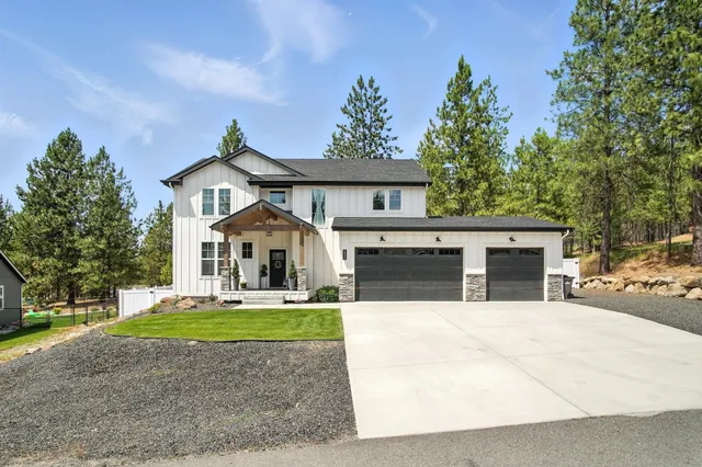 $824,999 | 60849 Westview Drive, Nine Mile Falls, WA 99026