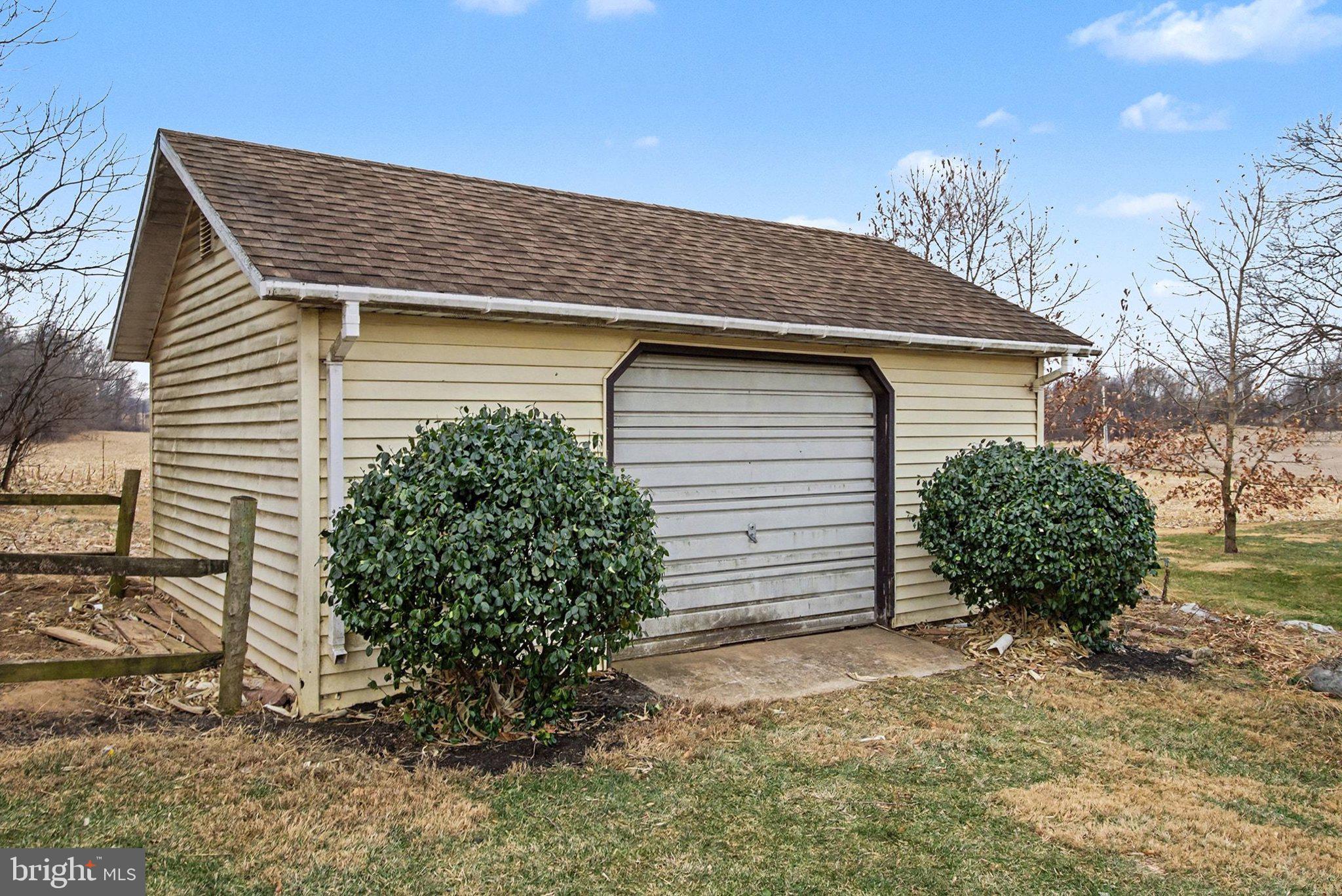 508 Burnt House Road Carlisle, PA 17015 - Photo 33 of 41