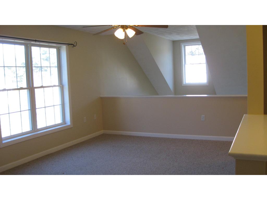 27 Hadleigh Road, Unit 27 Windham, NH 03087 - Photo 24 of 28