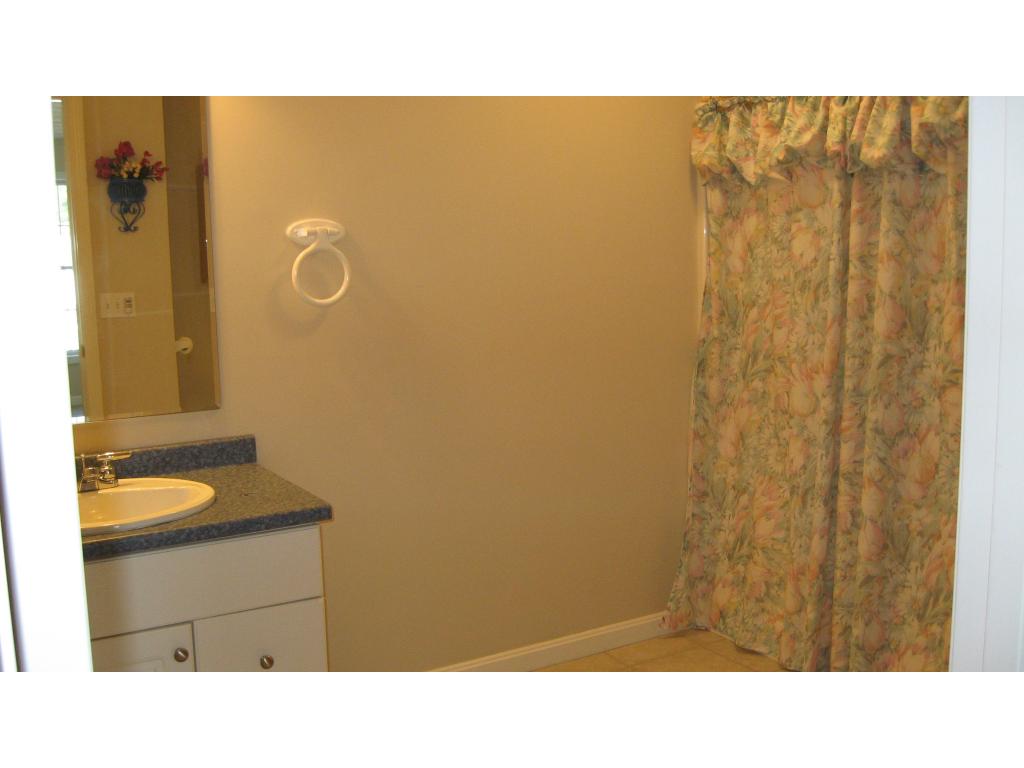 27 Hadleigh Road, Unit 27 Windham, NH 03087 - Photo 26 of 28