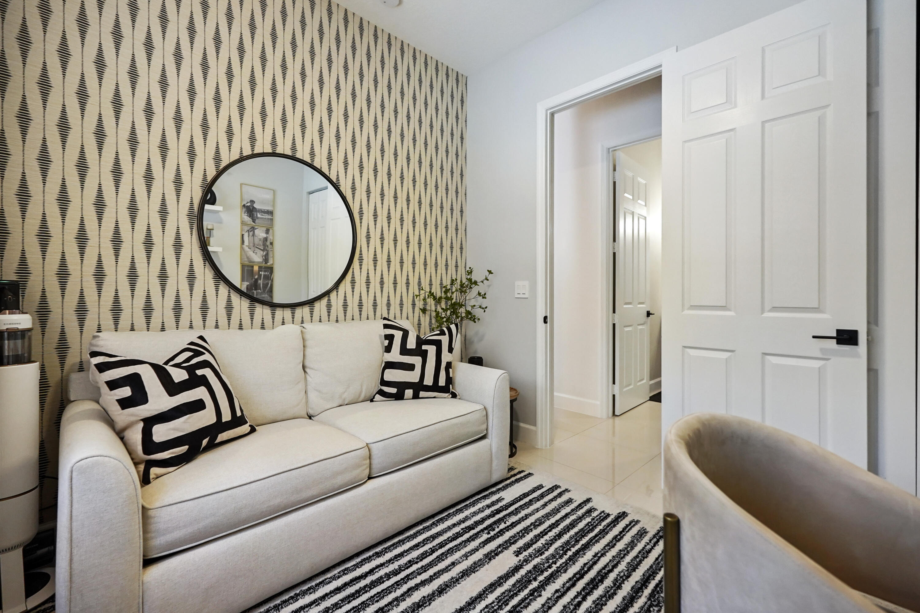 3914 La Rambla Lake Worth, FL 33467 - Photo 16 of 43 14 office 02